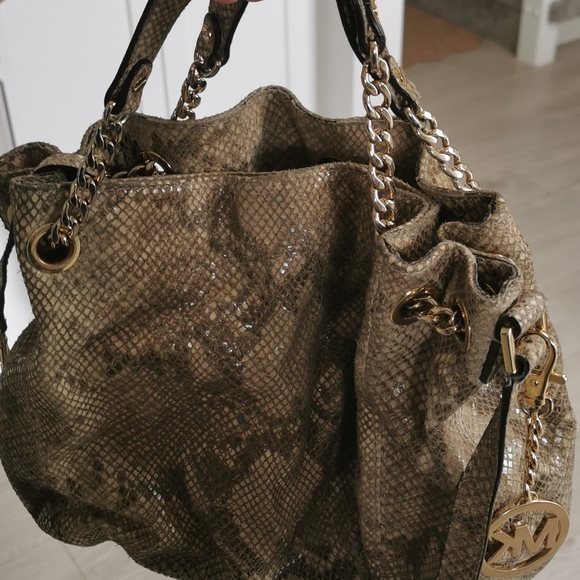 Michael Kors Purse - Authentic - Picture 8 of 8